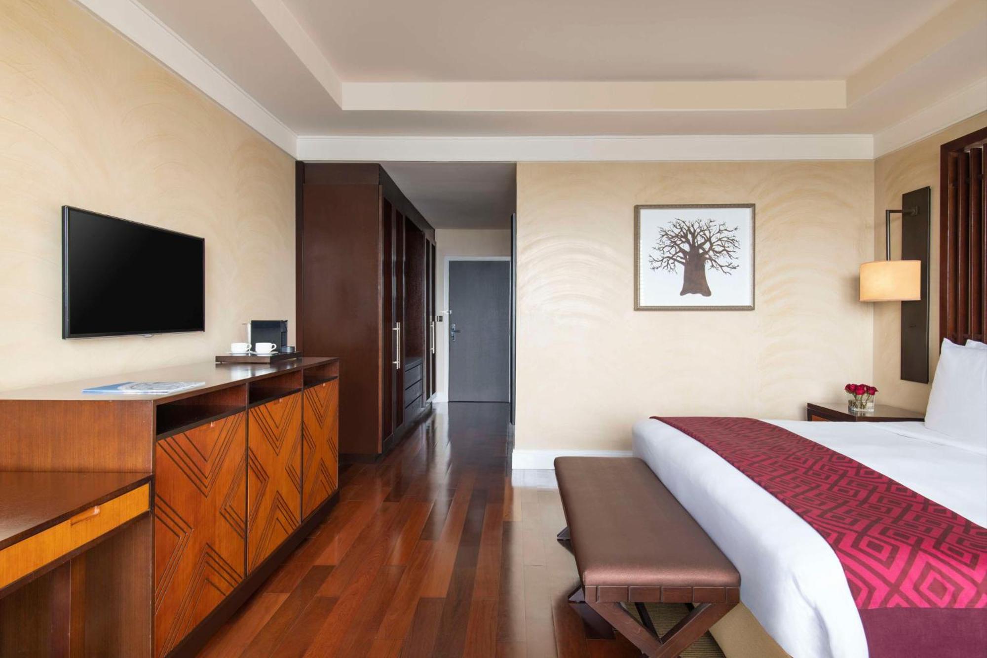 אקרה Kempinski Hotel Gold Coast City מראה חיצוני תמונה